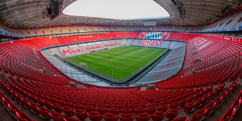 Sân vận động đẹp nhất châu Âu - Allianz Arena